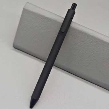 Bulk Custom Logo Plastic Ball Pens for Advertising and Promotions