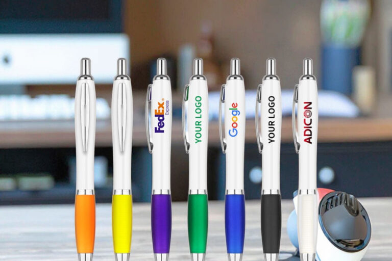 Custom Smooth Plastic Ballpoint Pen for Professional Use